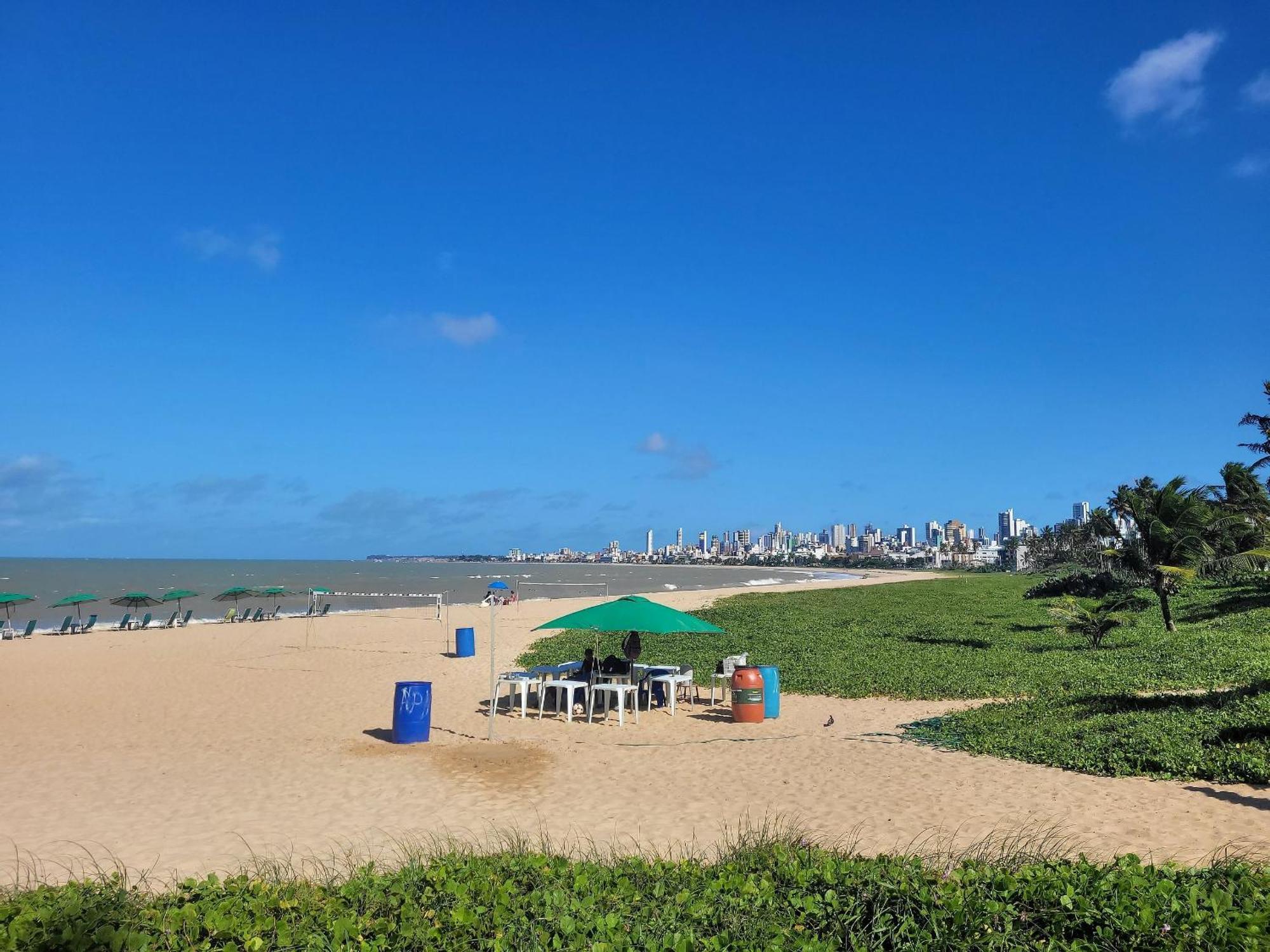 Flat Em Frente A Do Bessa *